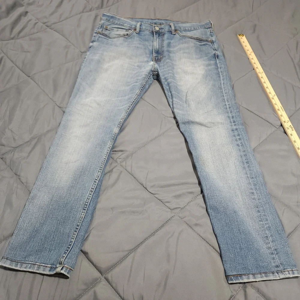 Levi's 519 Jeans Men's 36x34 Extreme Skinny Light Wash Blue Denim -‎ Read Size